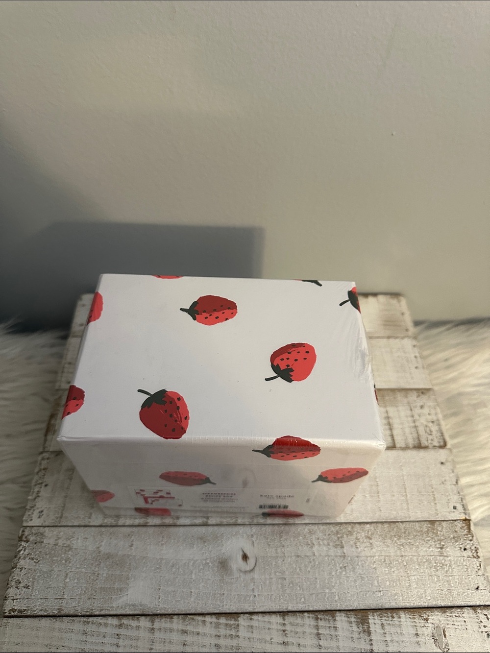 Nwt Kate spade strawberries recipe box - Picture 7 of 8